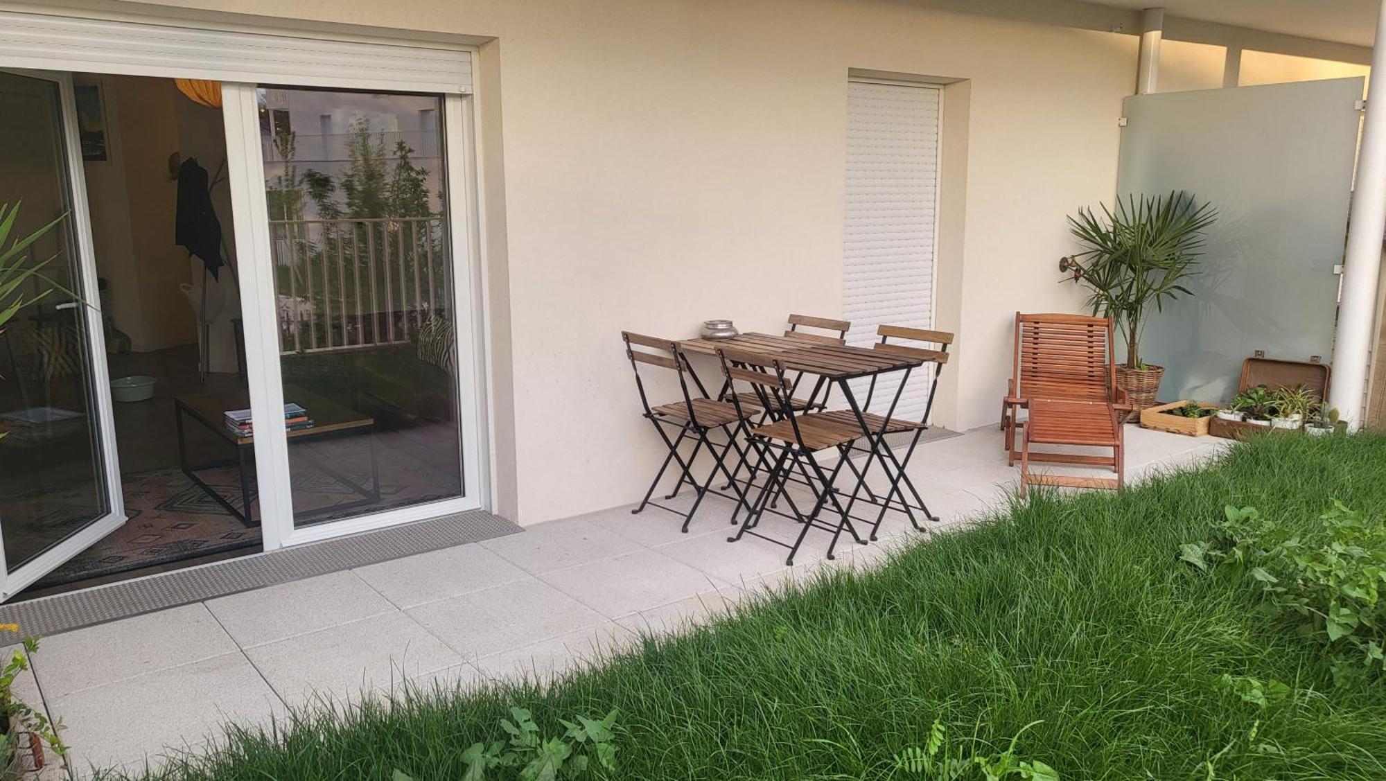 Appartement, Terrasse, Jardin, Parking Au Bord De Paris Noisy-le-Sec Exteriör bild